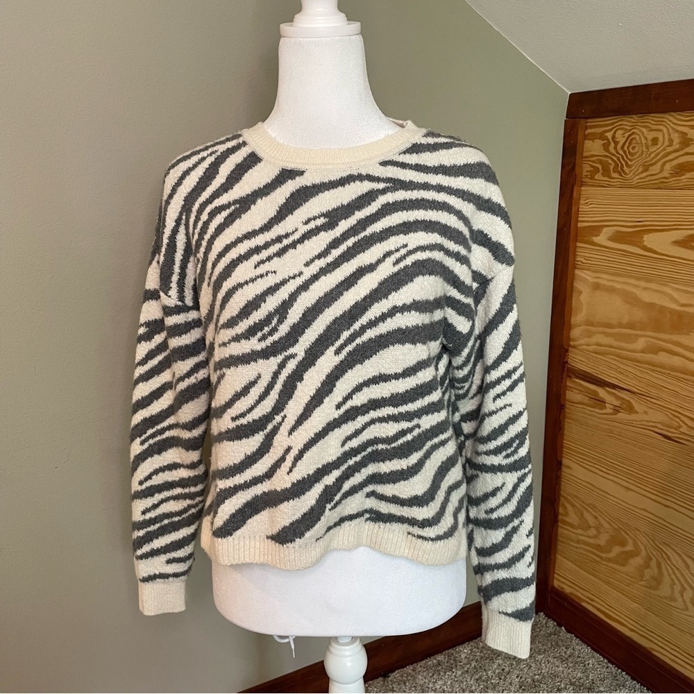 Yet Again Zebra Print Long Sleeve Fuzzy Crewneck … - image 1